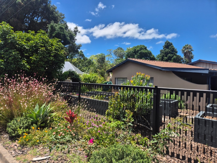 4 Bedroom Property for Sale in Twee Rivieren Western Cape